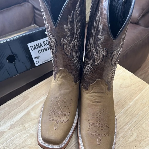 Cuatrero cowgirl womens square toe boot - Picture 2 of 6